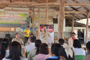 การจัดประชุมเพื่อชี้แจงการจัดทำแผนชุมชนของเทศบาลตำบลนาเยียและเดินรณรงค์ประชาสัมพันธ์ (Kick off) การป้องกันและแก้ไขปัญหาไฟป่าหมอกควัน และฝุ่นละอองขนาดเล็ก PM 2.5