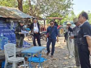 ลงพื้นที่ร่วมกับ กรมที่ดิน ,ปลัดอำเภอนาเยีย ,ผู้ใหญ่บ้านดำเนินการ ชี้แนวเขตที่ดิน เพื่อแก้ไขปัญหาข้อพิพาทกรณีการรุกล้ำพื้นที่สาธารณะในเขตเทศบาลตำบลนาเยีย